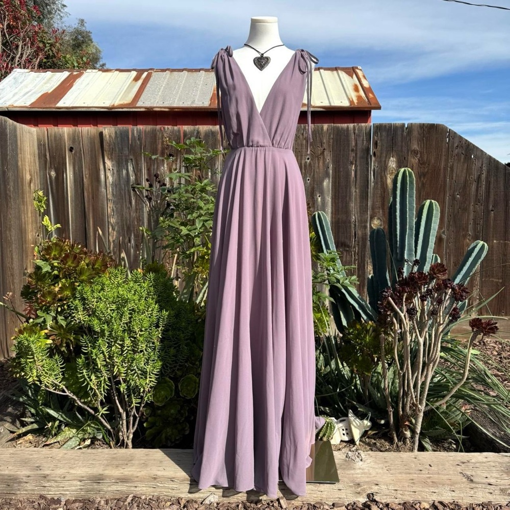 Lulus open back maxi dress